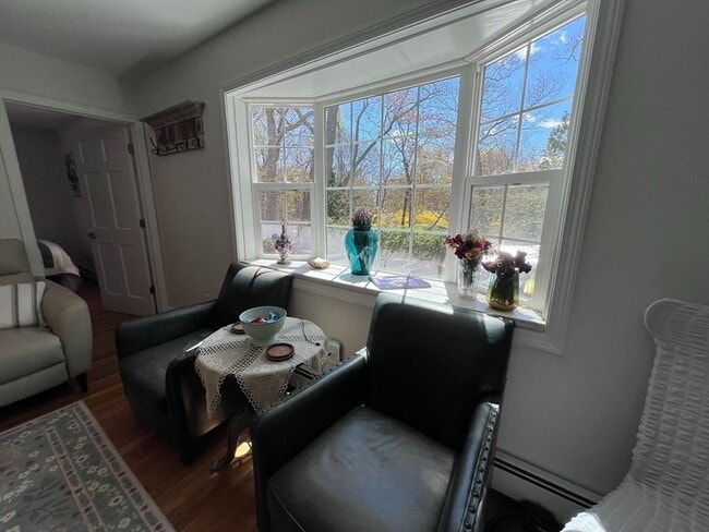 Building Photo - 98 E Border Rd