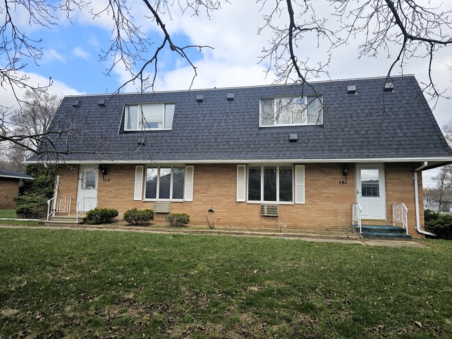 Building Photo - 161 Eastland Dr