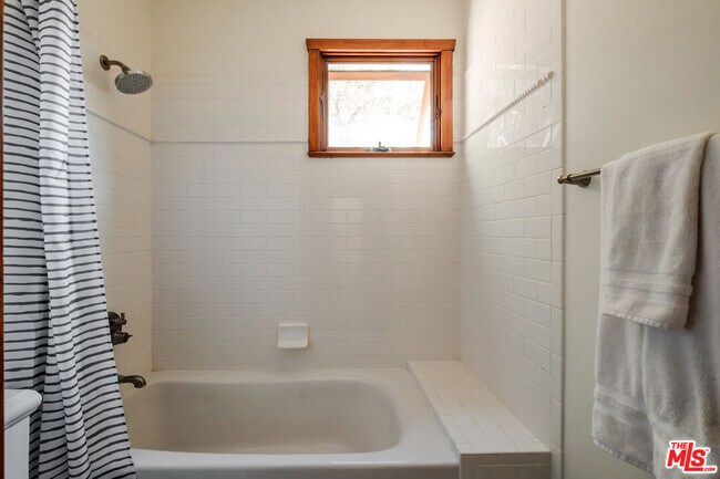 Building Photo - 21717 Encina Rd