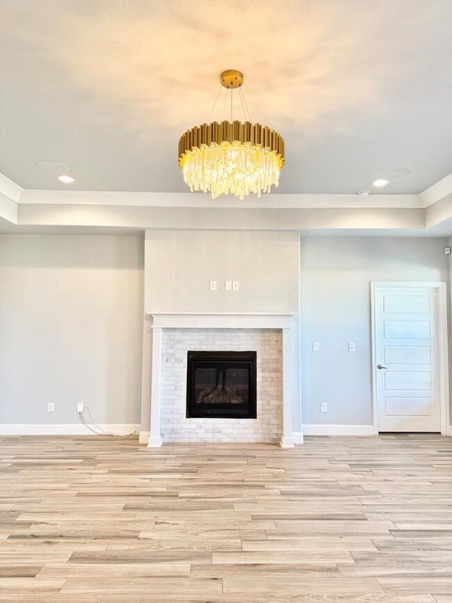 Building Photo - 3907 Yorkshire Dr