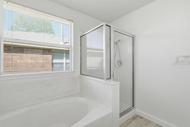 Building Photo - 3357 Pioneer Crossing Dr