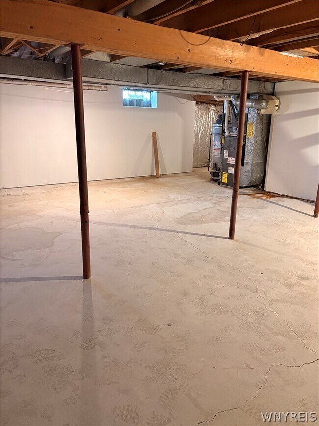 Building Photo - 141 Draden Ln