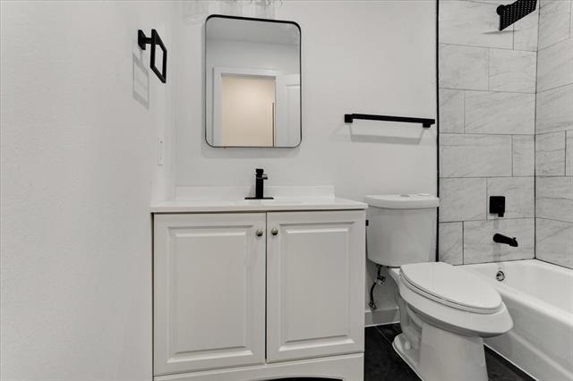 Building Photo - 2149 Willow Pl