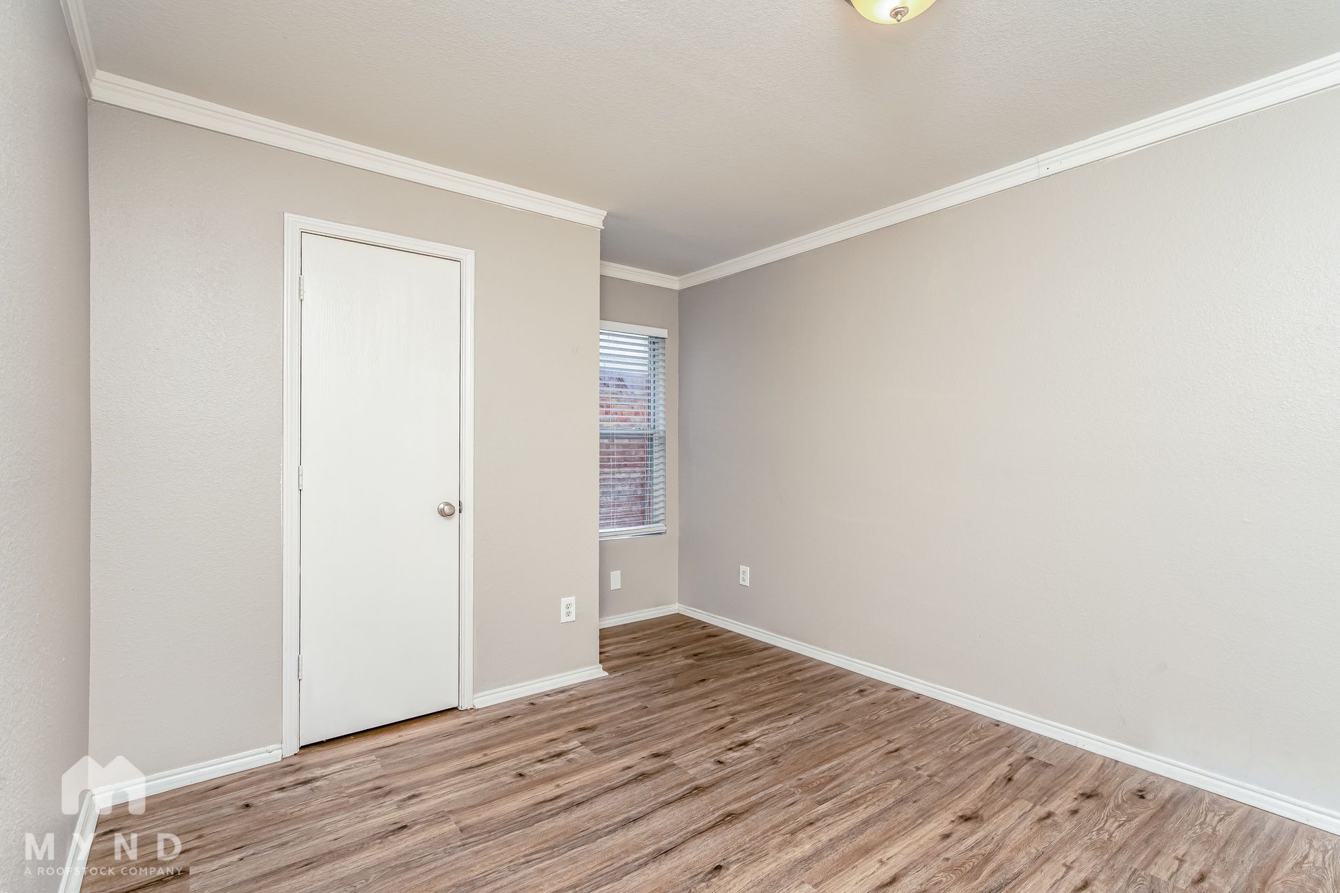 Building Photo - 8924 Sun Haven Way