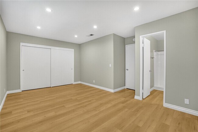 Building Photo - 44506 Sancroft Ave