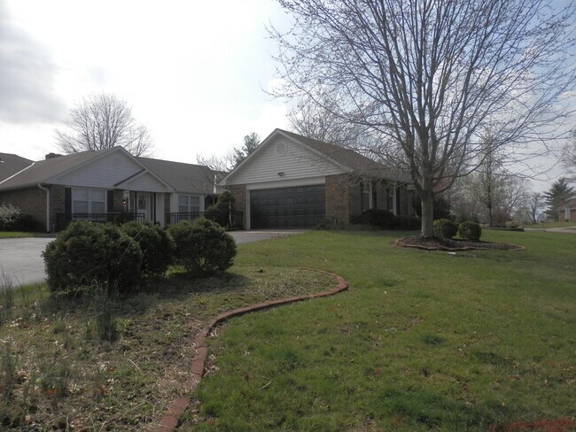 Building Photo - 1510 Woodrail Ave