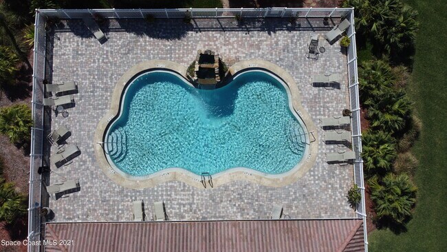 Building Photo - 117 Lancha Cir