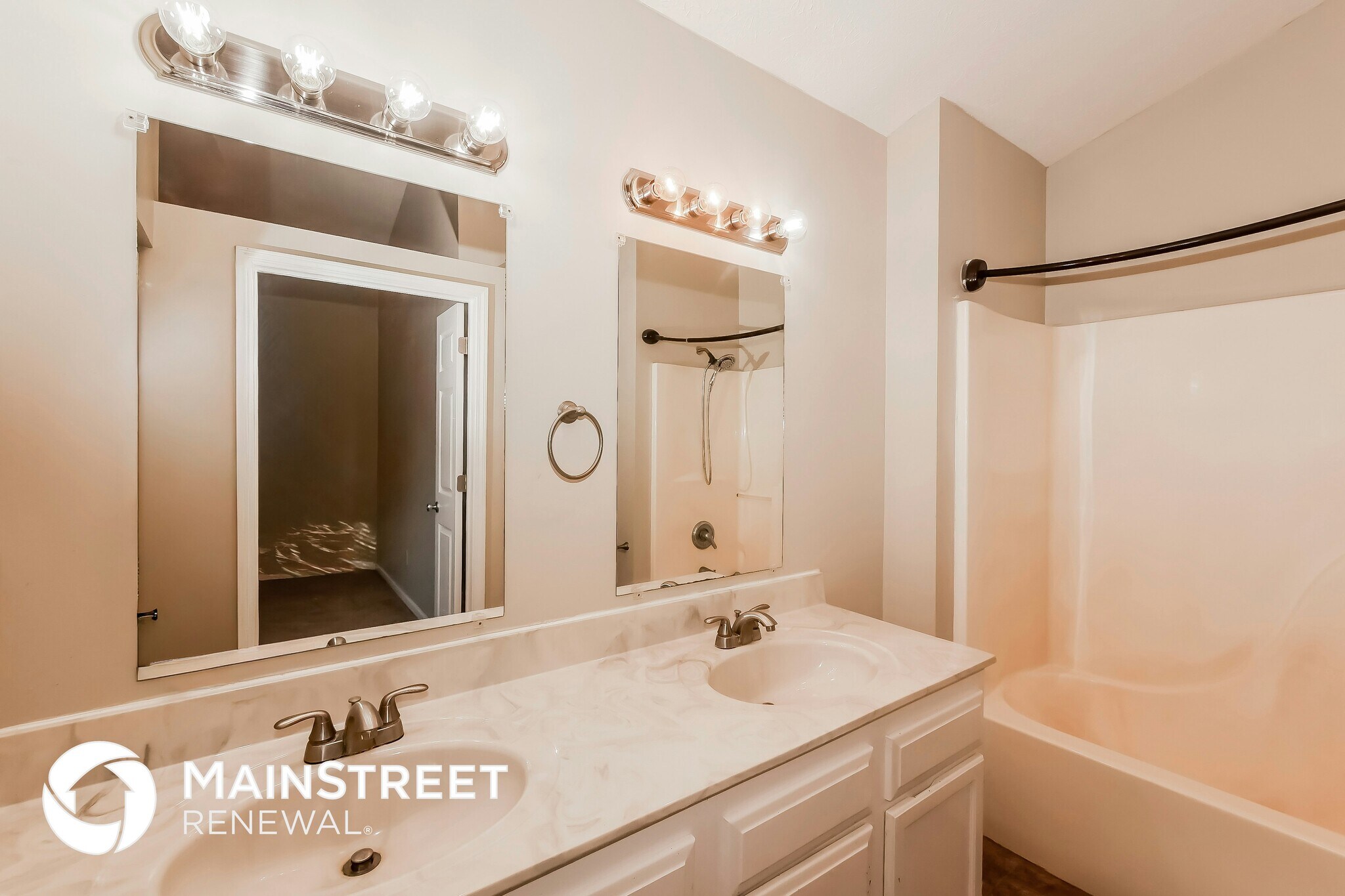 Building Photo - 1202 Pine Mountain Way