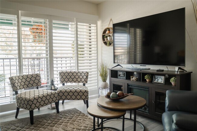 Building Photo - 7429 SW 152nd Ave