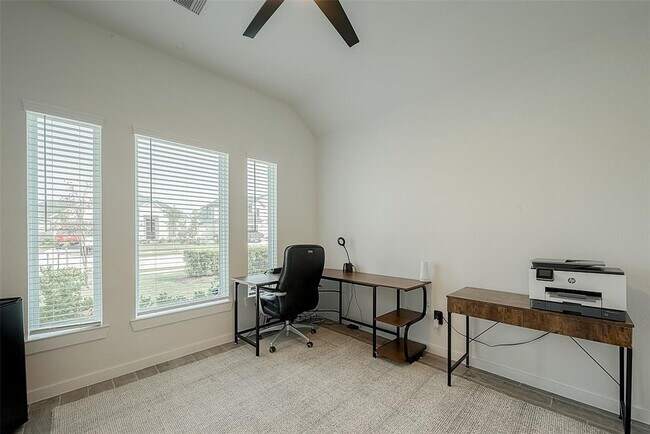 Building Photo - 15202 N Heron Heights Way