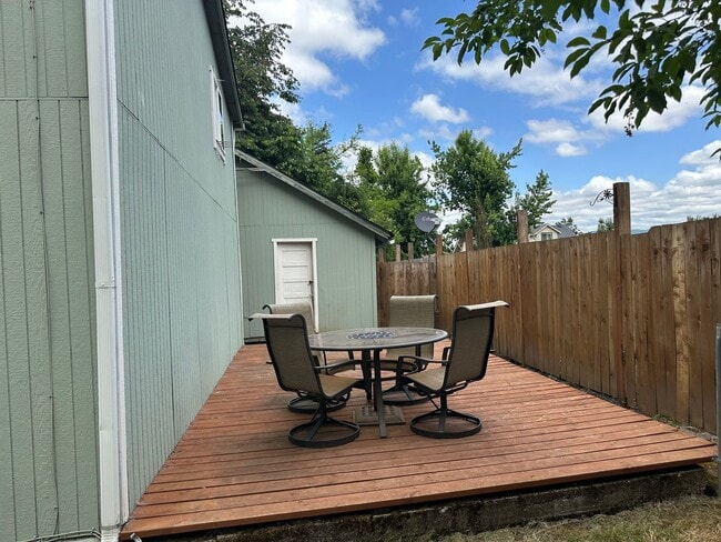 Building Photo - Charming 3 bed 1 bath house in a great a n...