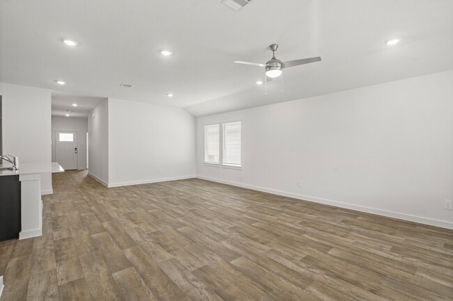 Building Photo - 1706 Stelvio Pass Dr.