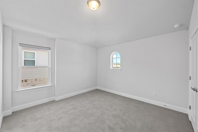 Building Photo - 260 Eagle Mountain Trl