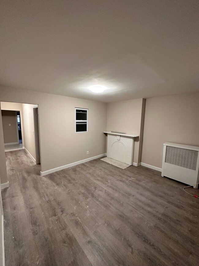 Building Photo - 31 Linden St