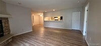 Building Photo - 12024 W Cross Dr