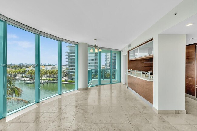 Building Photo - 6000 Indian Creek Dr