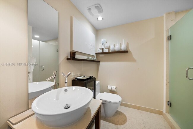 Building Photo - 450 Alton Rd