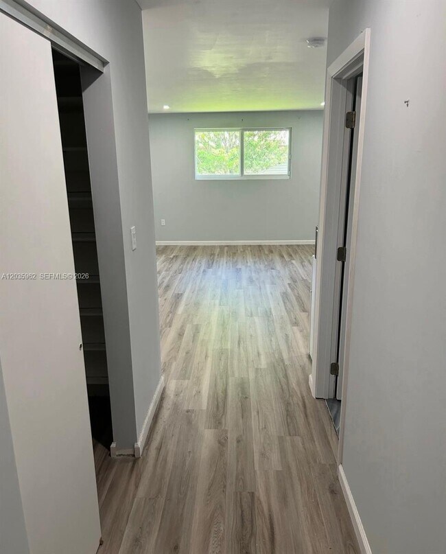 Building Photo - 8764 SW 54th Terrace