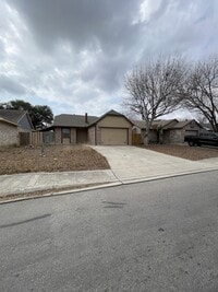 Building Photo - 2730 Mud Lake Dr