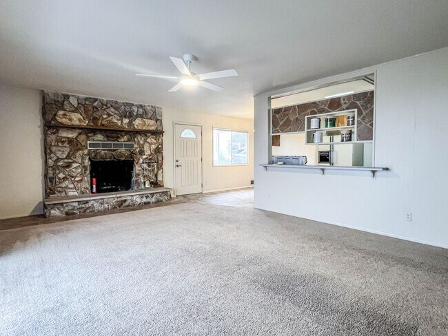 Building Photo - Two Bedroom Prescott Home - HOLD