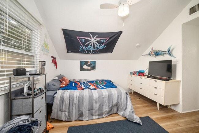 Building Photo - 1254 SW 9th Rd