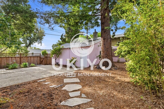 Building Photo - 1801 Marin Ave