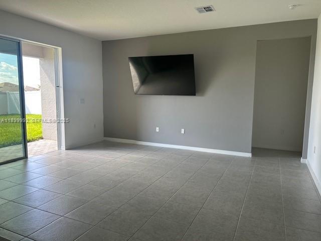 Building Photo - 271 Bottle Brush Dr