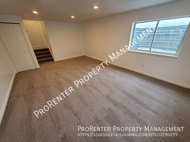 Building Photo - 3585 N 275 E