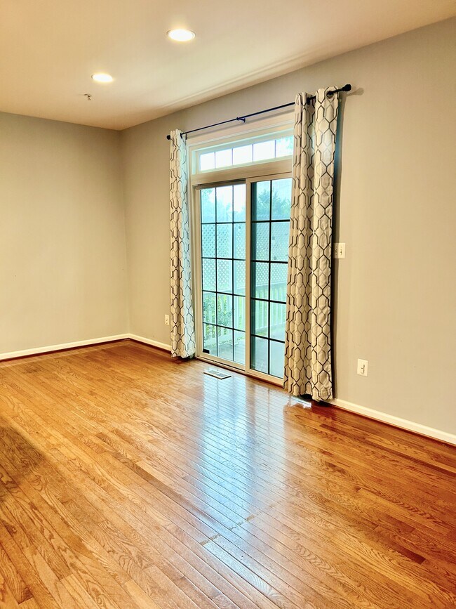 Building Photo - 43973 Swift Fox Dr