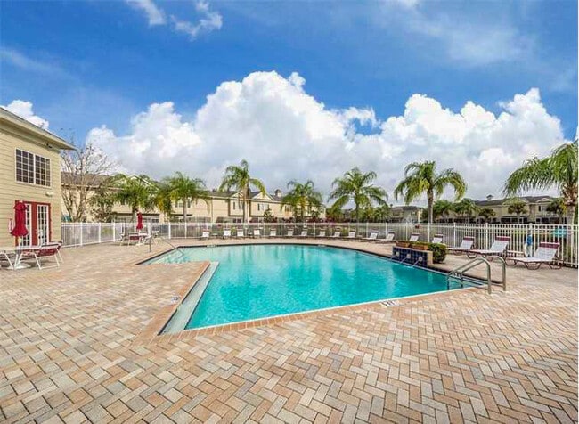 Building Photo - 7560 Plantation Cir