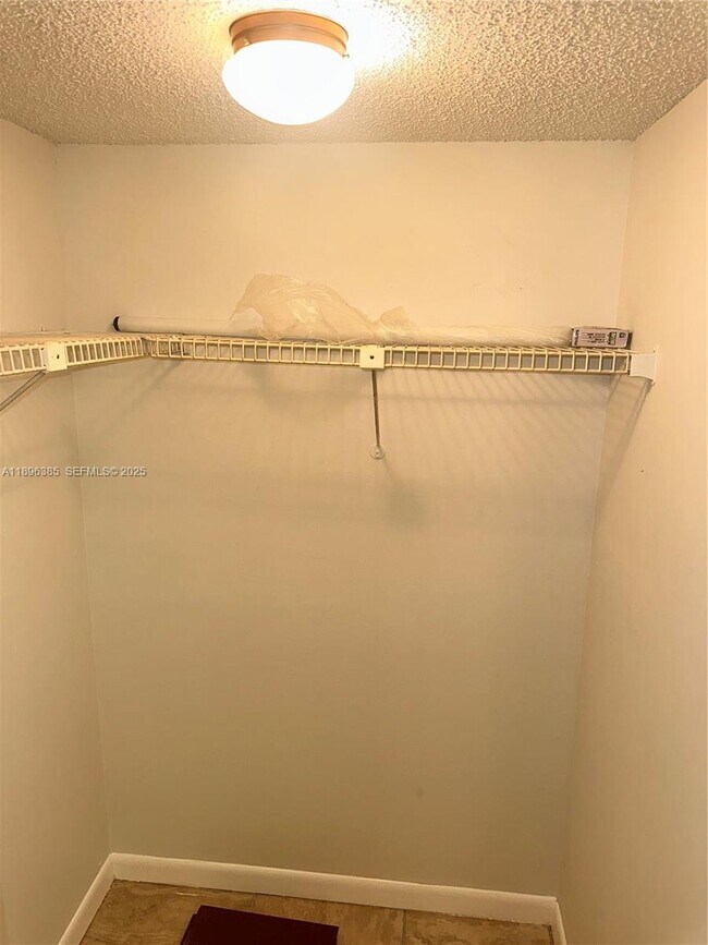 Building Photo - 1830 SW 81st Ave