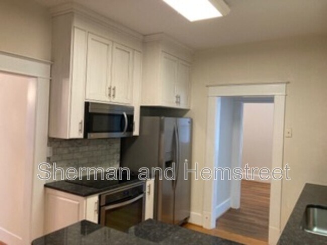 Building Photo - 2809 Lombardy Ct