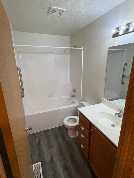 Building Photo - 1714 W Jester Park Dr