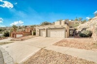 Building Photo - 311 Zenith Dr