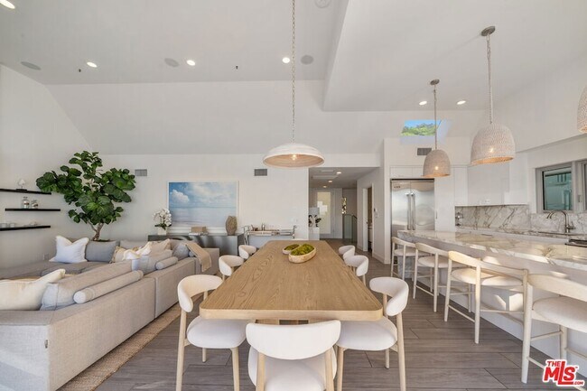 Building Photo - 26508 Latigo Shore Dr