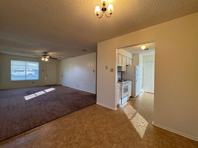 Building Photo - Duplex