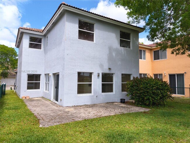 Building Photo - 1645 SE 20th Rd