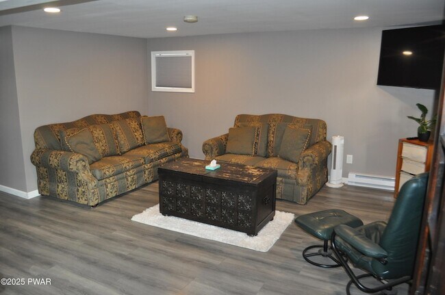 Building Photo - 25 Lizzy Ln