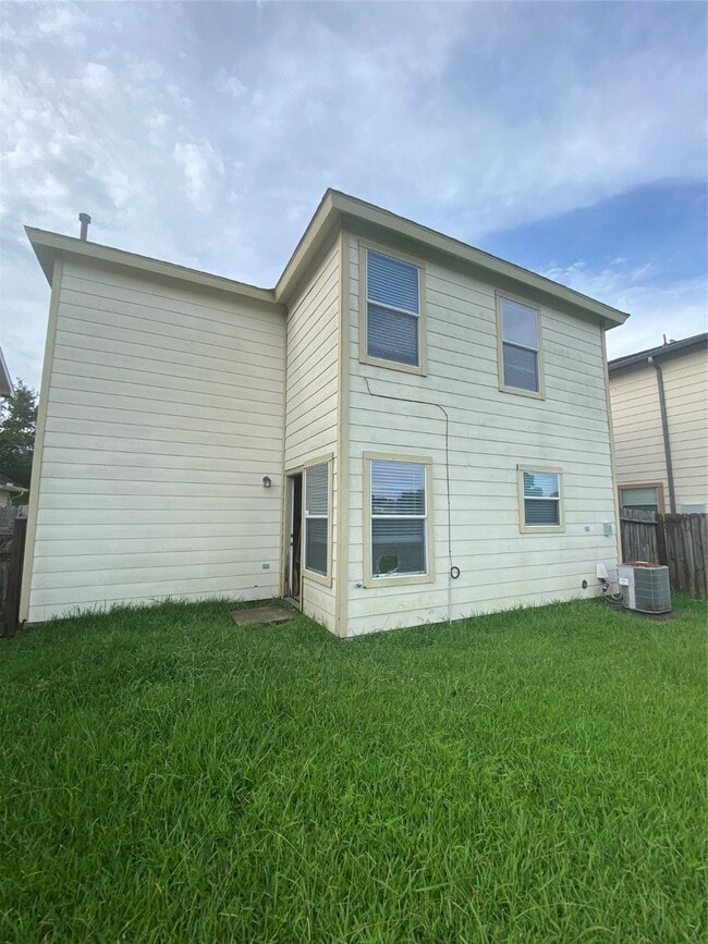 Building Photo - 2630 Skyview Shadows Ct