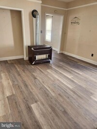 Building Photo - 29 S F St