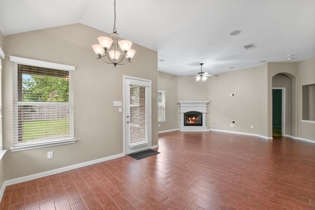 Building Photo - Charming Missouri City house in Sienna Com...