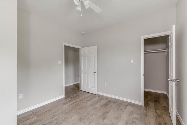 Building Photo - 412 Booth St