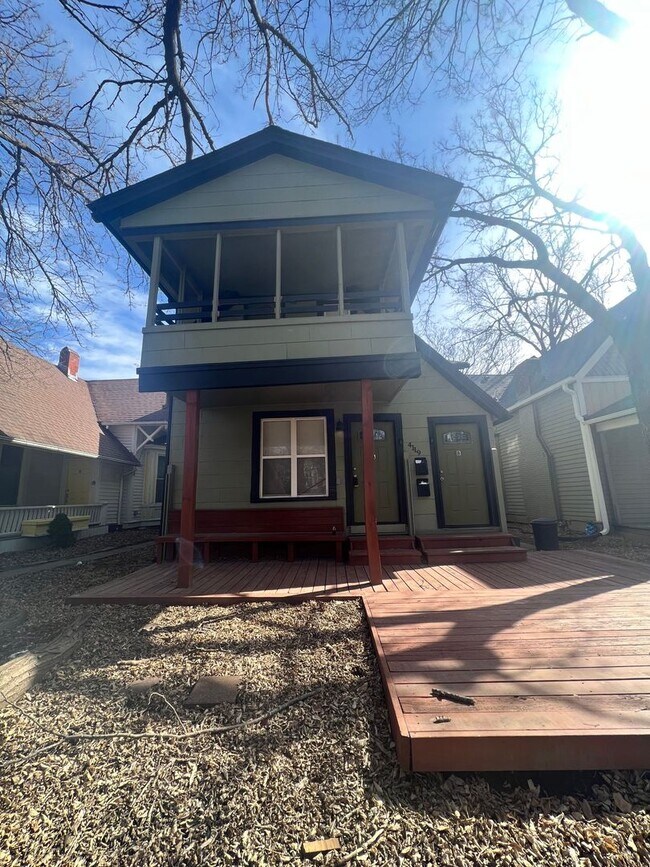 Building Photo - 4119 Oak St