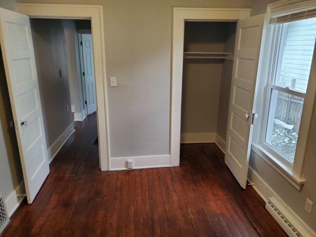 Building Photo - 709 S Ironwood Dr