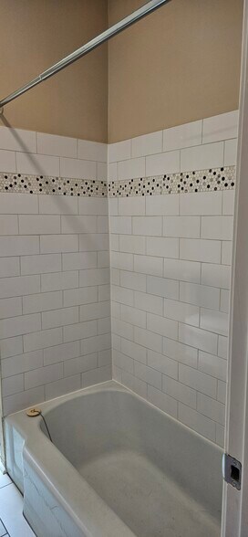 Building Photo - 2016 1st St NW