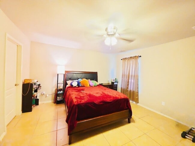 Building Photo - 1408 Calaveras Ct