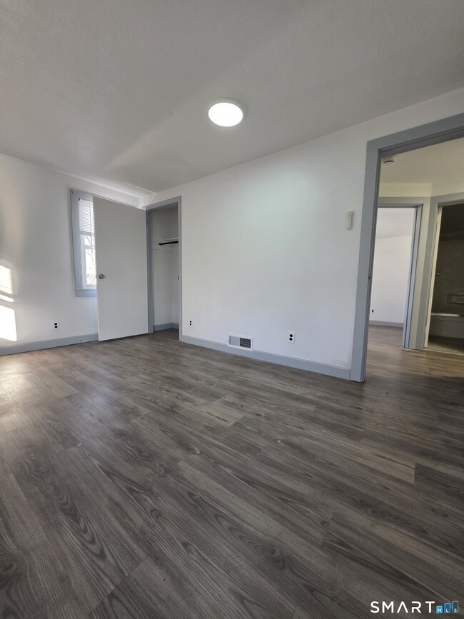 Building Photo - 149-151 Pennsylvania Ave