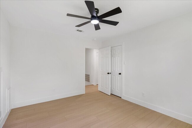 Building Photo - 3234 Cherry Springs Dr