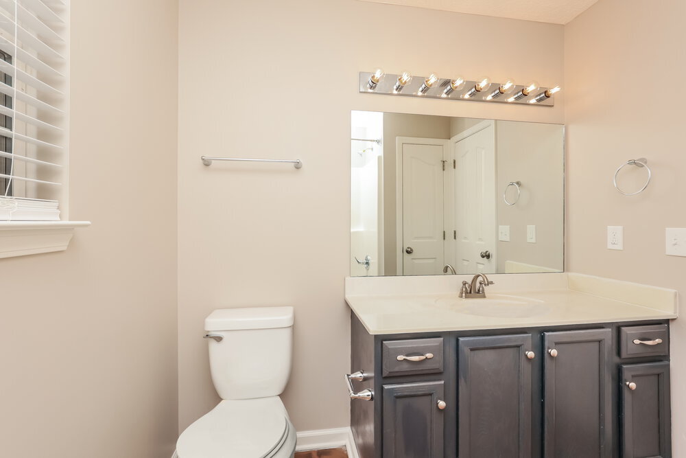 Building Photo - 1411 Owasa Trail