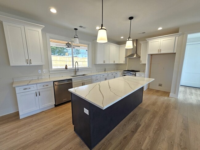 Building Photo - 3400 Pennington Rd